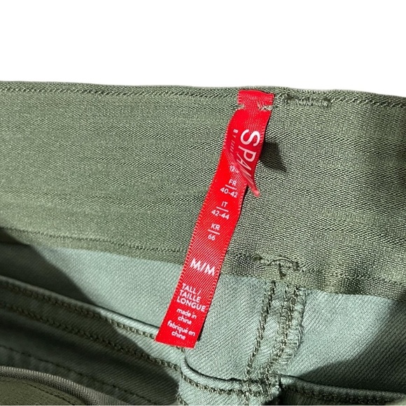SPANX Stretch Twill Ankle Cargo Pant in Soft Sage M - Picture 7 of 14